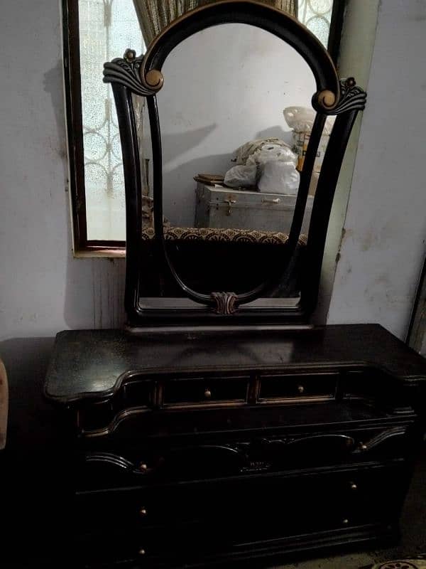 Dressing table 5