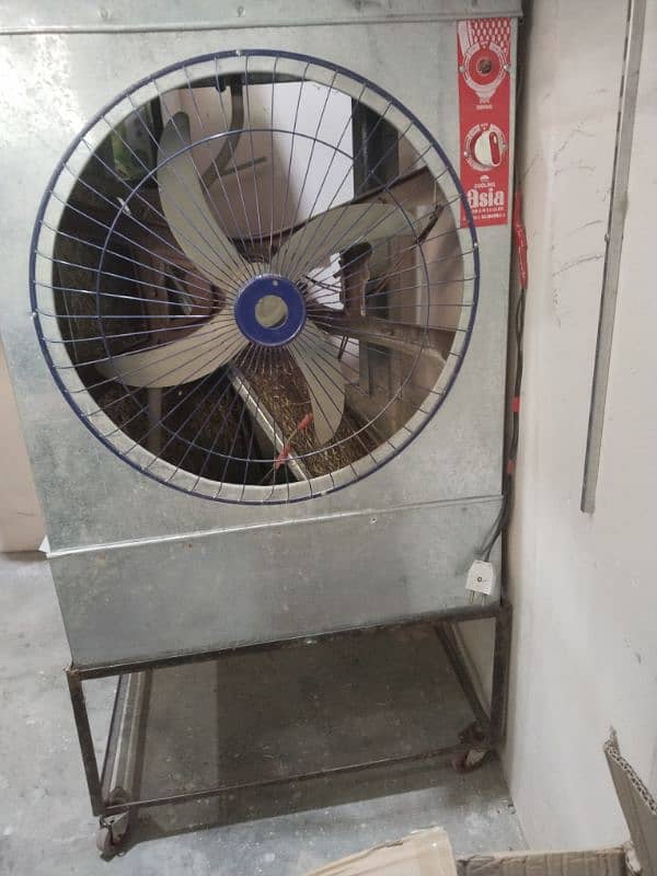 12voult roome cooler all ok new condition with sapply 1