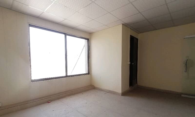 10 Marla Building For Sale In Faisal Town 0