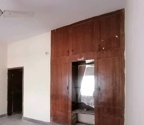 Book A House Of 2 Kanal In Faisal Town - Block A Lahore 4