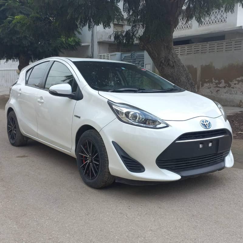Toyota Aqua 2019 4