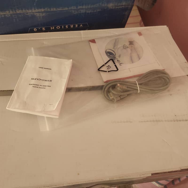 Maxpower Suntronic PV 5000 Pro (under warranty) 5