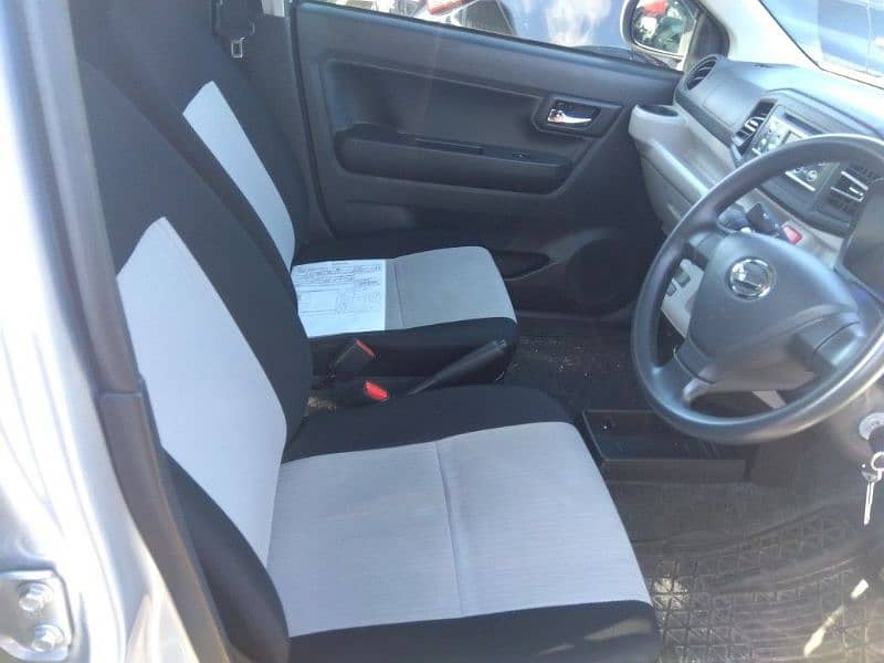 Daihatsu mira fresh 5