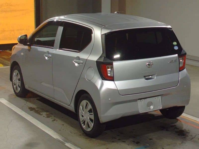 Daihatsu mira fresh 13