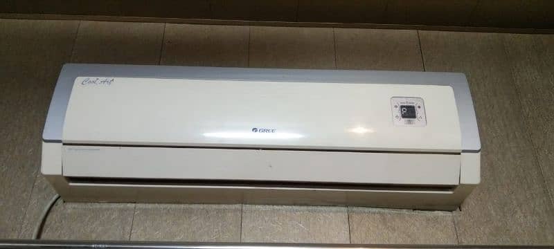 gree ac and Dawlance fridge 10bata 09 condition all ok 1