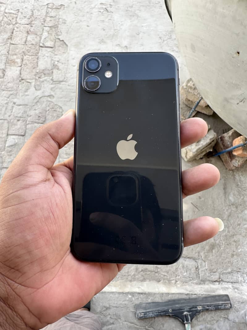 Apple iPhone 11 0