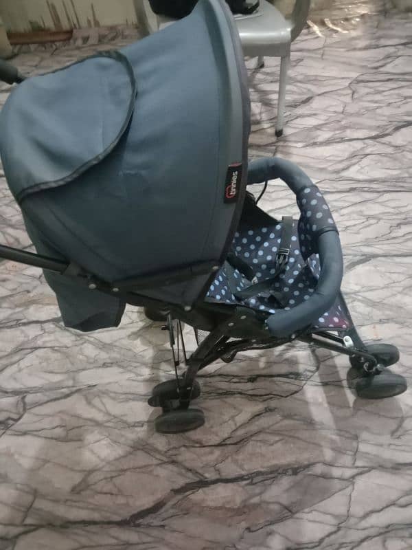 Tinnies baby pram 0