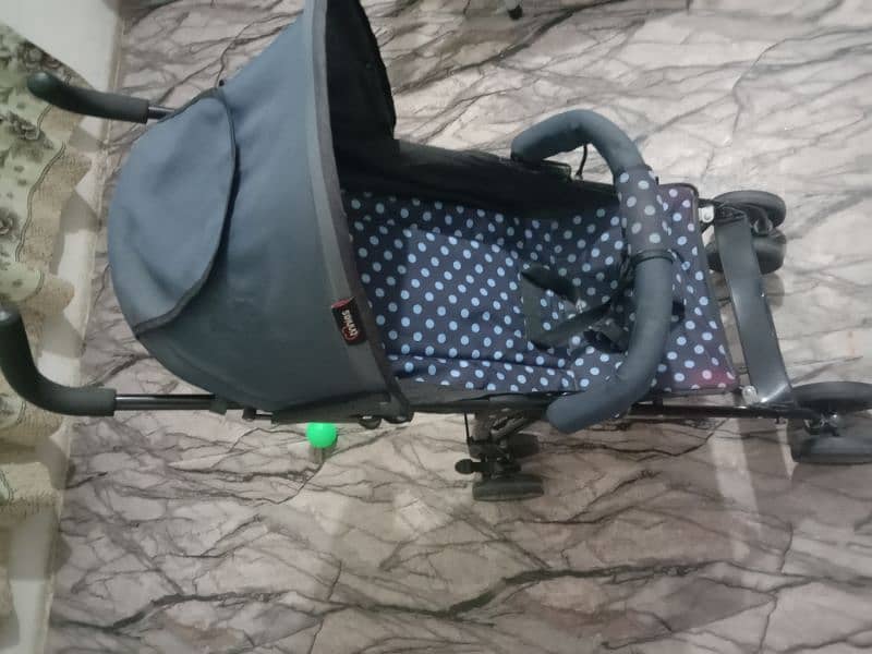 Tinnies baby pram 2