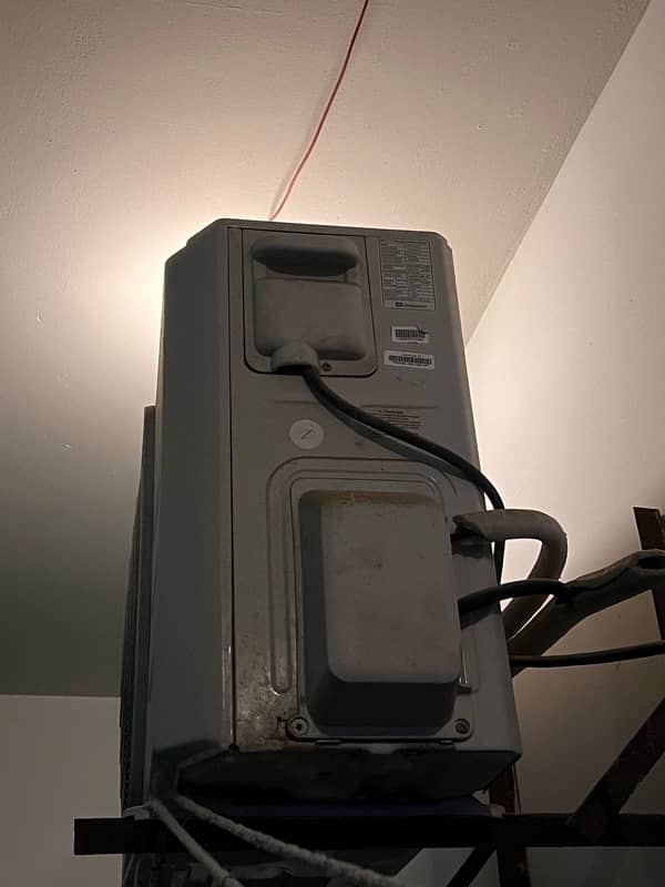 Dawlance 1 ton LVS AC 3