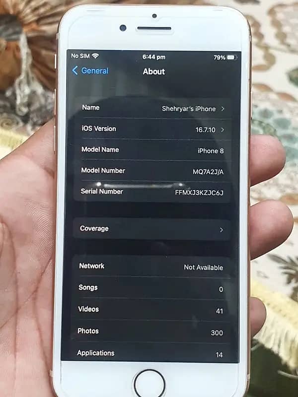 Iphone 8 lush condition whatsapp number 03207315045 2