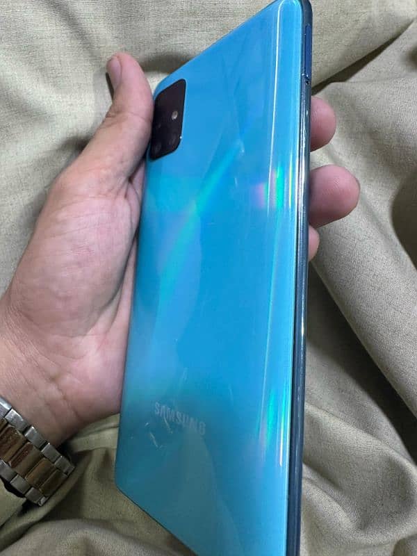 Samsung a51 with box 1