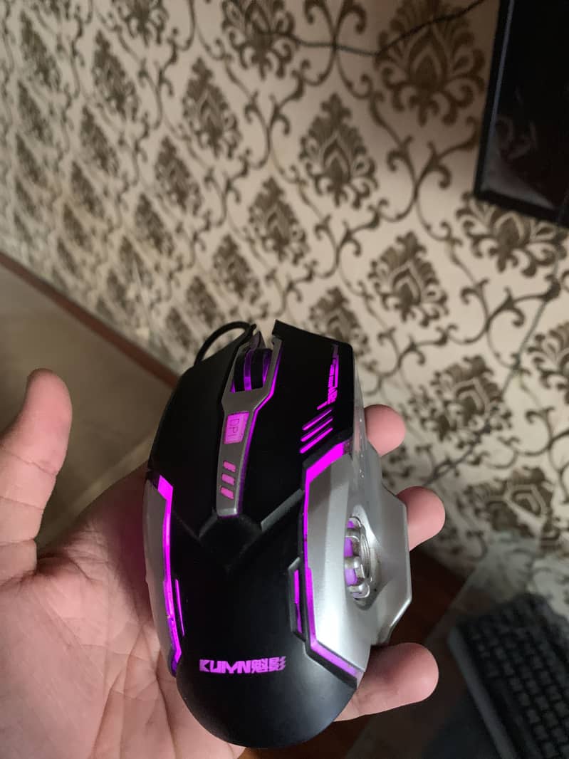Gaming keyboard and mouse and headset 1
