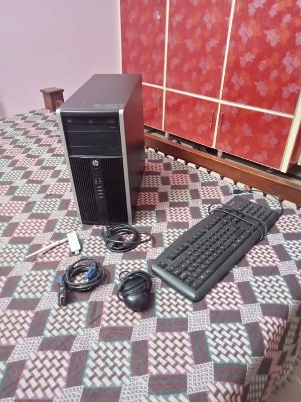 Gaming PC Computer with Accessories 0