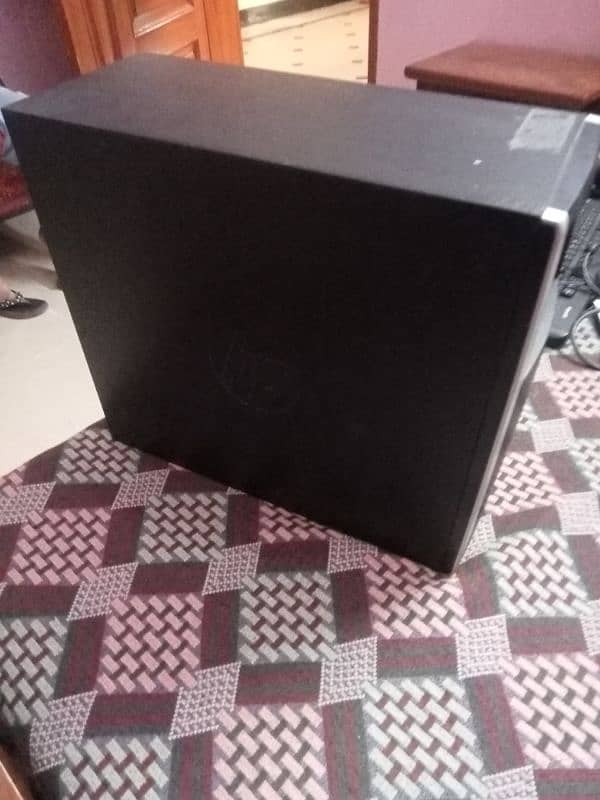 Gaming PC Computer with Accessories 4