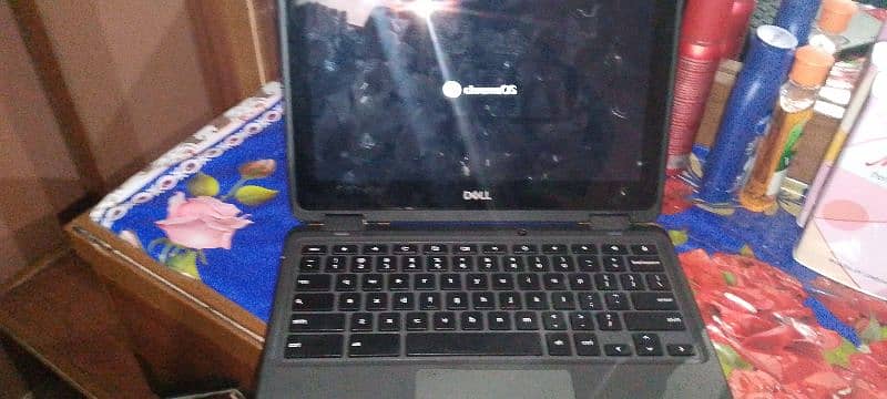 it's a dell 3180 360 rotate touch screen 10/9 1