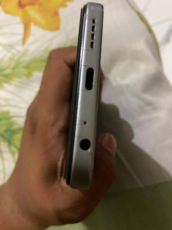Infinix Smart 9 6