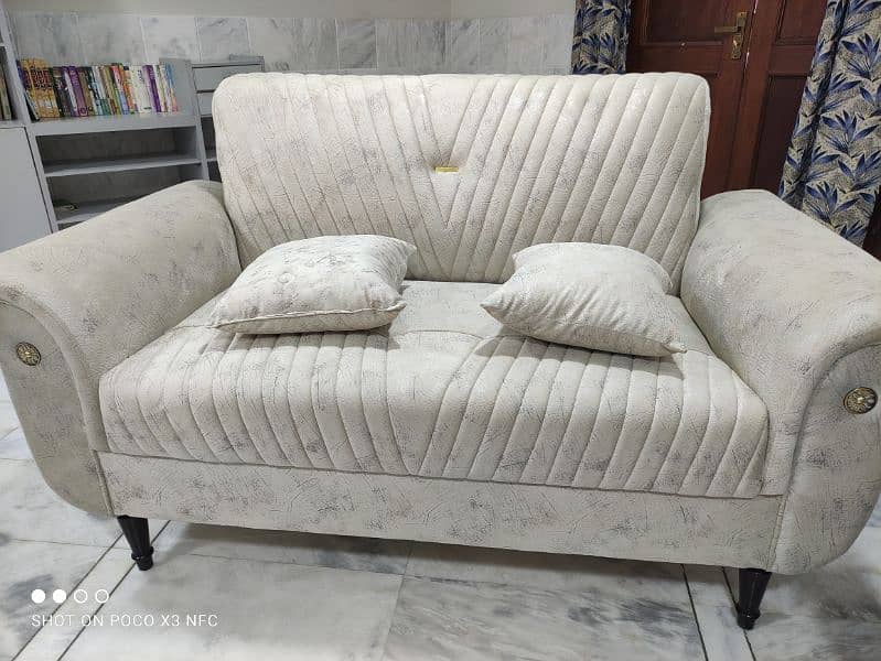 7 Seater With Table New Sofa Set 2