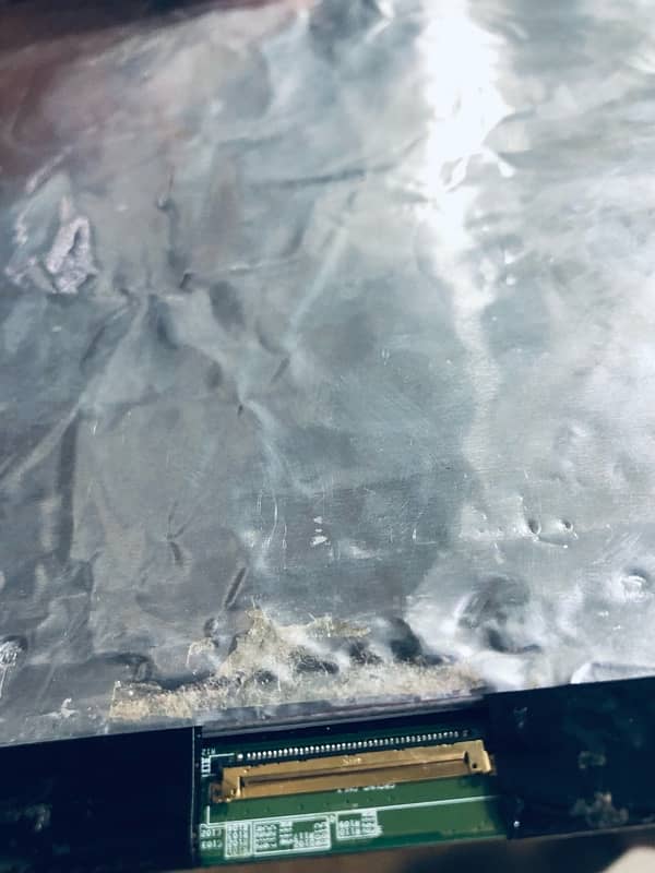 Led paper 14” 40pins condition 10/10 1