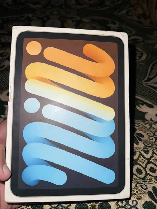 ipad mini 6 10/10 condition 3
