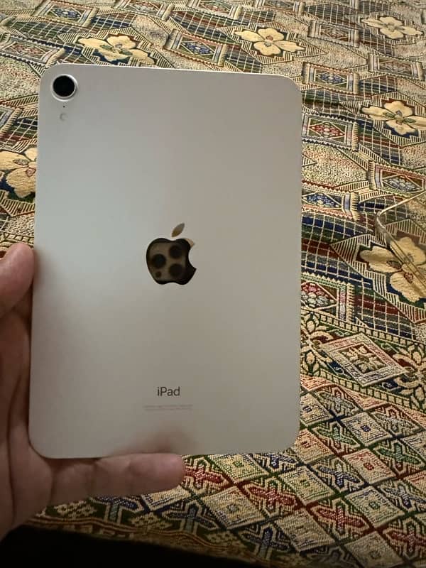 ipad mini 6 10/10 condition 5