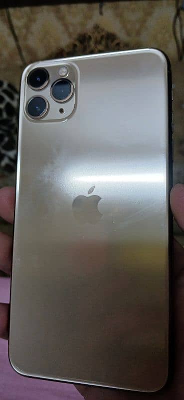 iPhone 11 pro max 10/10 GB 256 battery 82 non pta 3