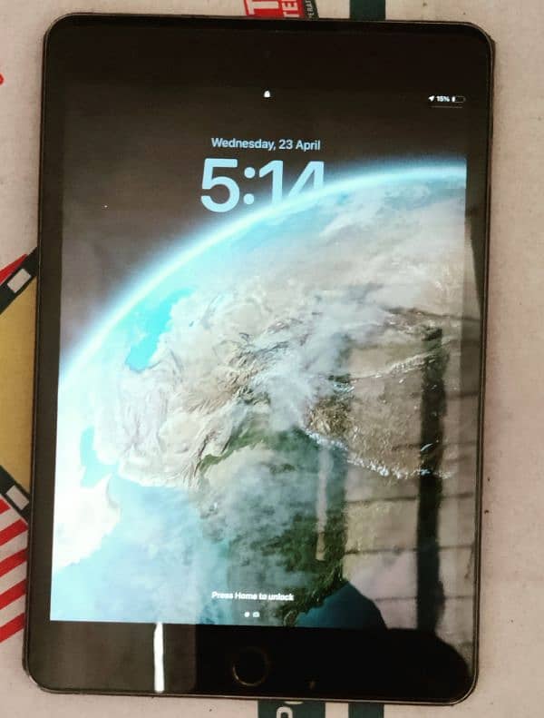 ipad mini5 5th generation. used condition 10/9 2