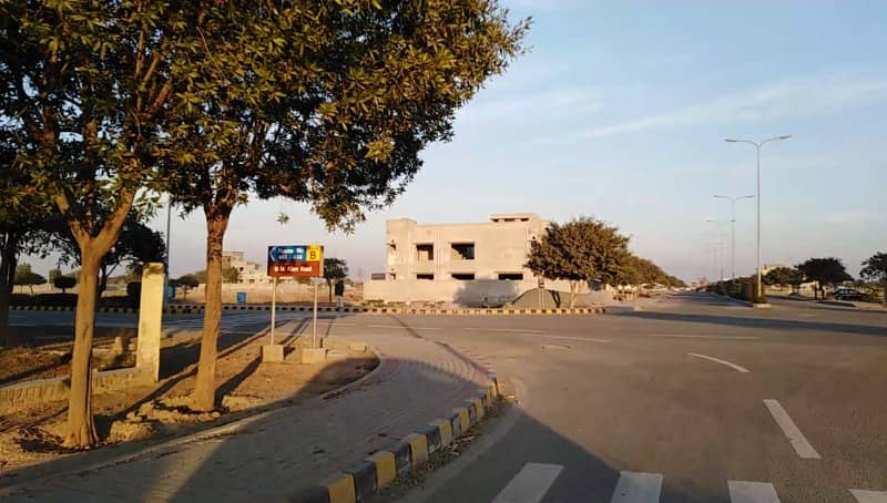1 Kanal Plot For Sale, Block B, 80feet Road, Fazaia Phase 1 9