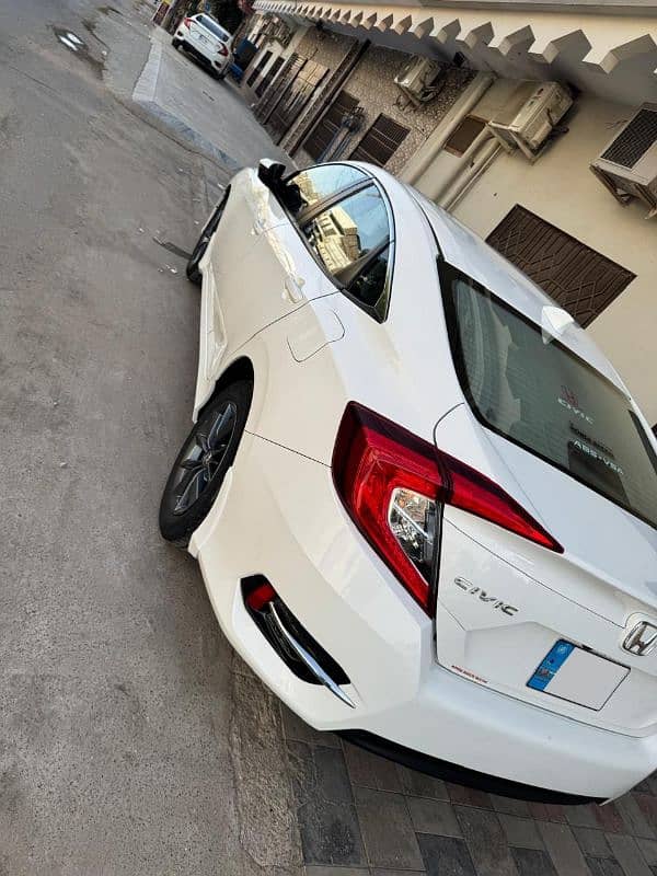 Honda Civic Oriel 1.8 i-VTEC CVT 5