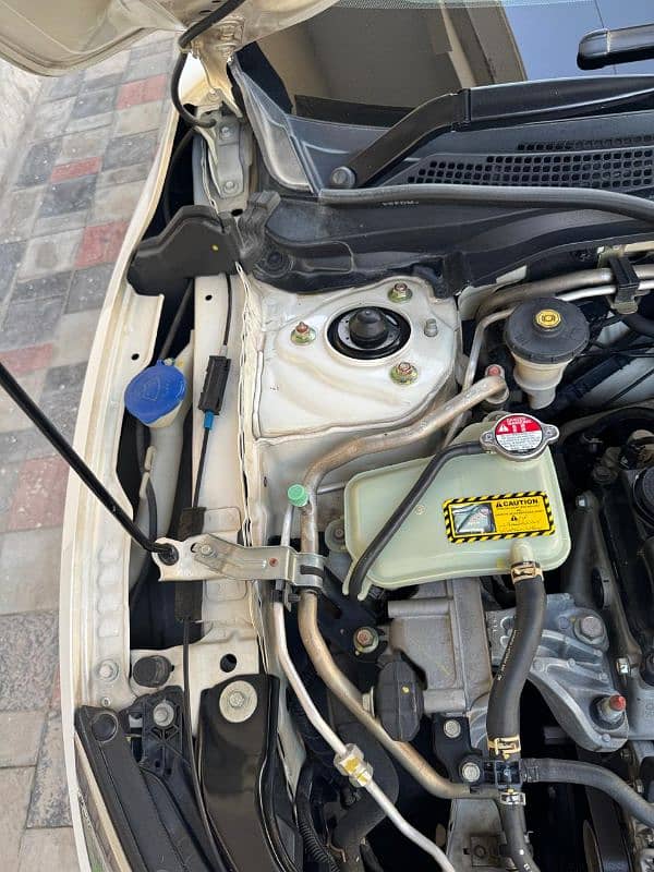 Honda Civic Oriel 1.8 i-VTEC CVT 14