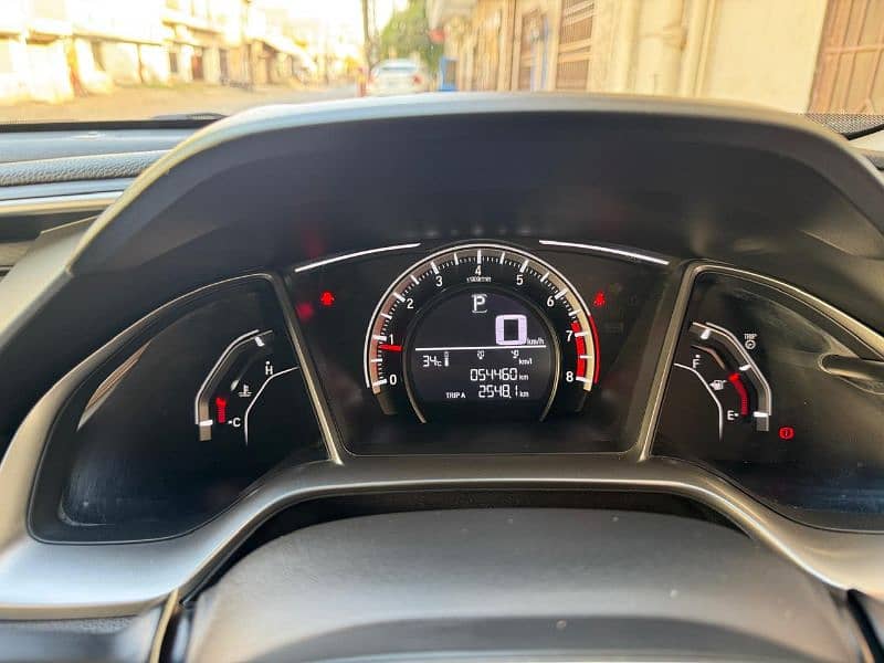 Honda Civic Oriel 1.8 i-VTEC CVT 15