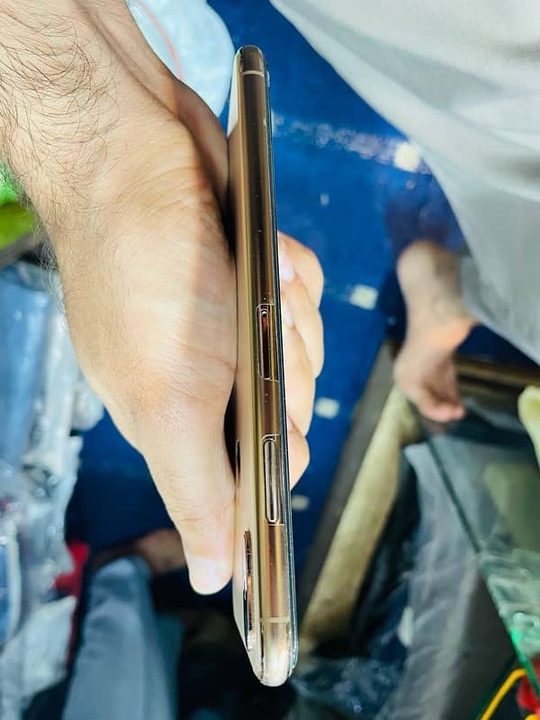 iphone xs max 6
