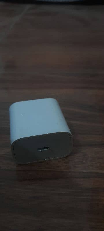 Geniune set of iPhone charger. 2