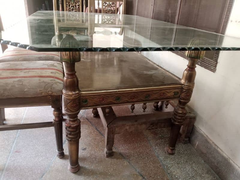 6 seater/chair dinning table with solid glass top 3