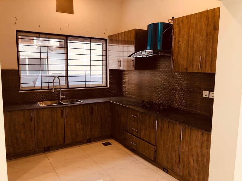 10 Marla House With Basement Available For Rent In Lake City Sector M-2A 3