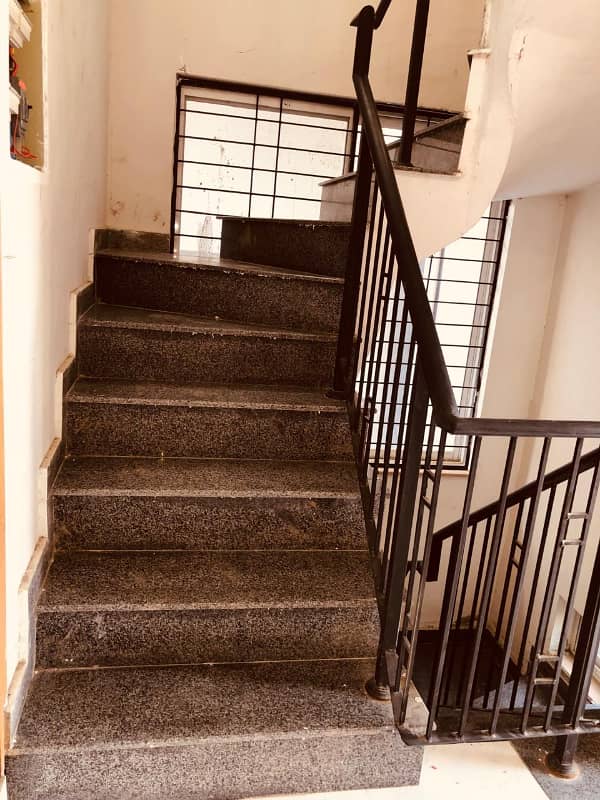 10 Marla House With Basement Available For Rent In Lake City Sector M-2A 8