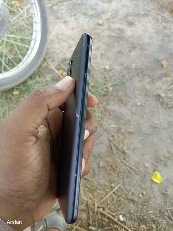 OnePlus 10 by 9 good condition  03071283745 4