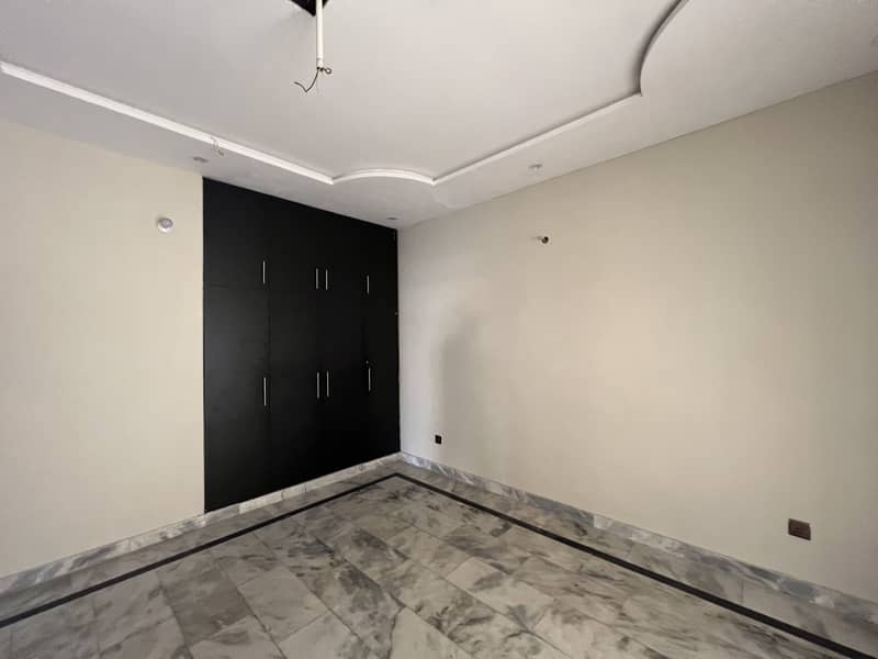 10 Marla Single Story Structure House For Sale 0