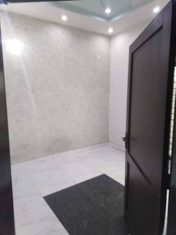 10 Marla Upper Portion Available For Rent In LDA AVENUE 4
