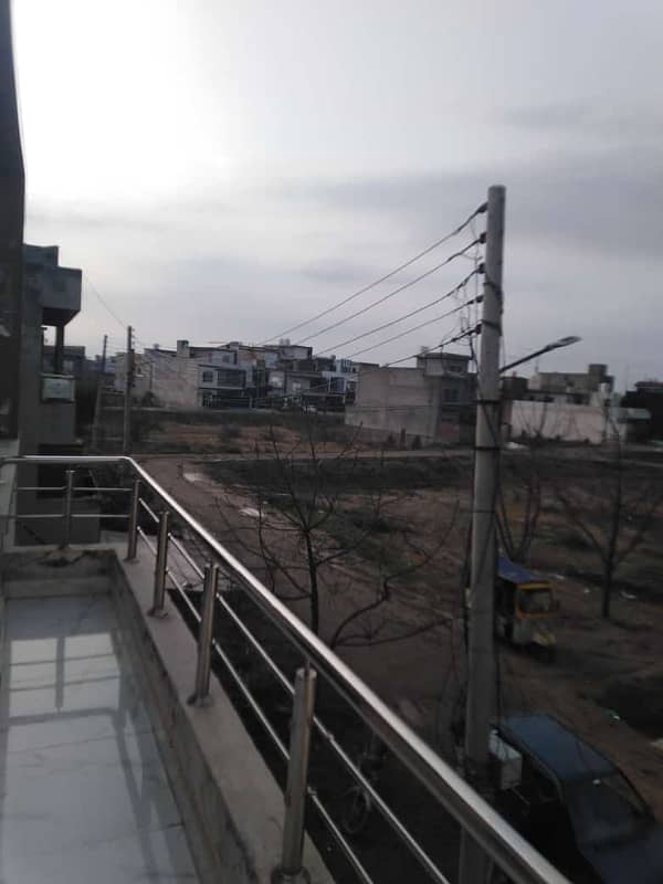 10 Marla Upper Portion Available For Rent In LDA AVENUE 8