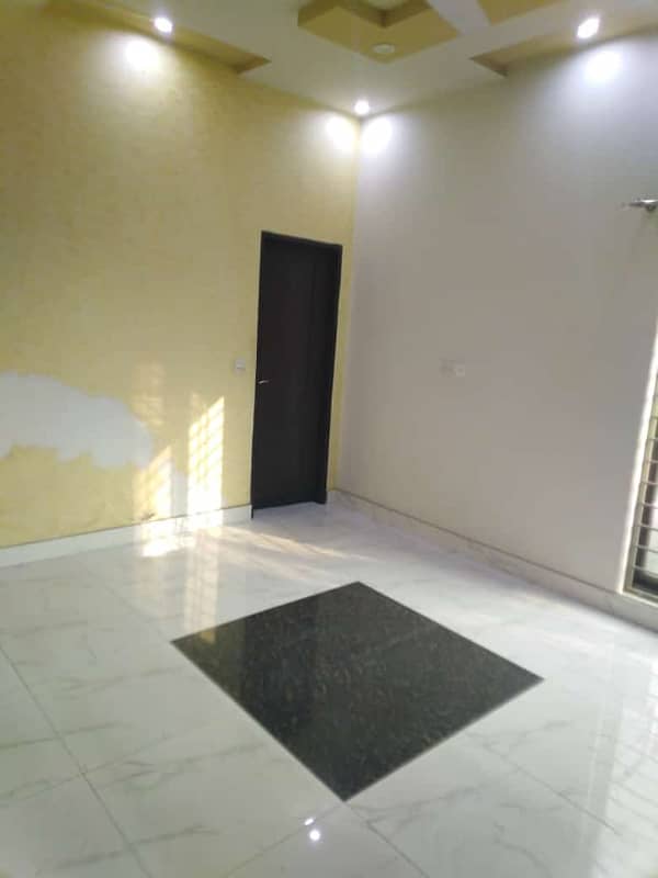 10 Marla Upper Portion Available For Rent In LDA AVENUE 11