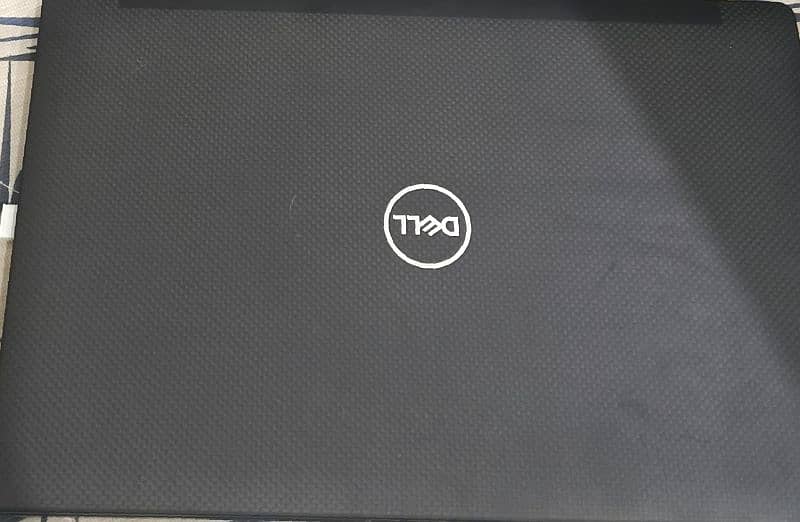LATITUDE 7490. . CONDITION 9.5 3