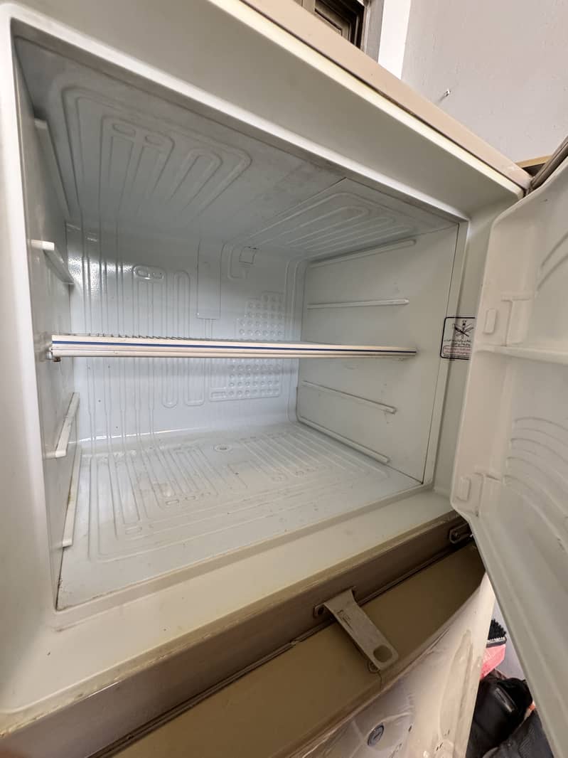 Dawlance fridge 2