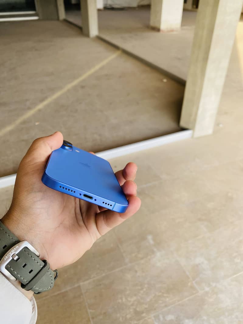 Xr iphone 16 plus new 12
