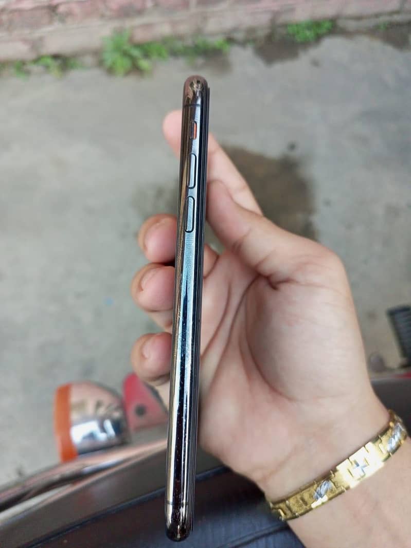 Iphone X 256GB PTA Approved 5