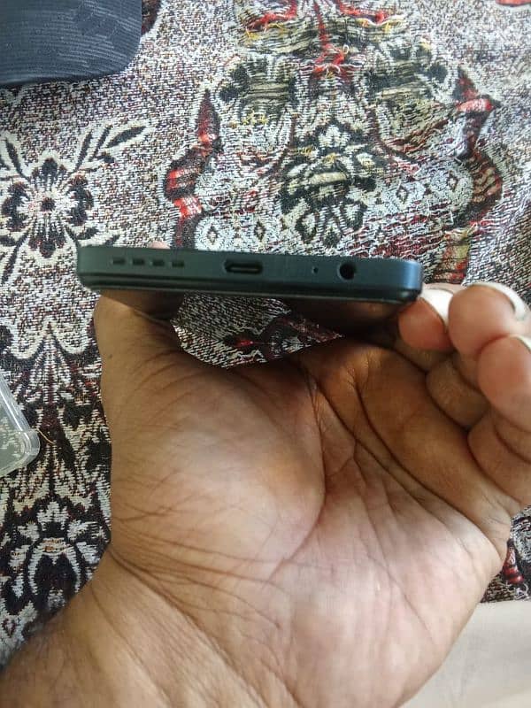 Infinix Hot 30 4