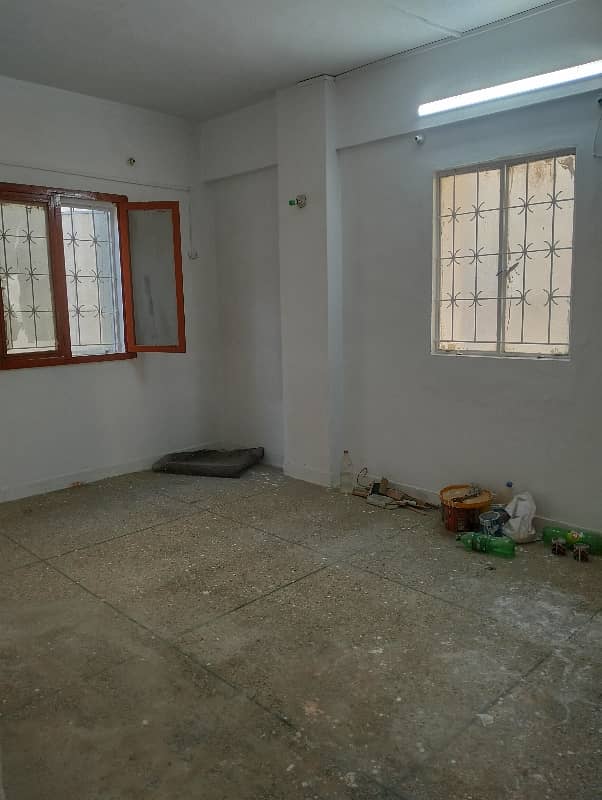 Bage Rizwan 3 Bed DD 1400 square feet  3rd floor (no lift)Rent 50000*Code(13457)* 0