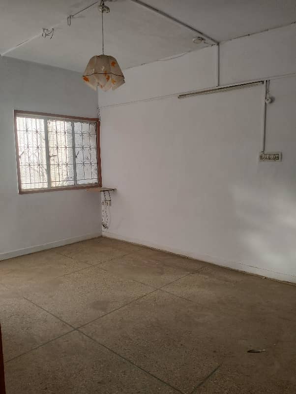 Bage Rizwan 3 Bed DD 1400 square feet  3rd floor (no lift)Rent 50000*Code(13457)* 2