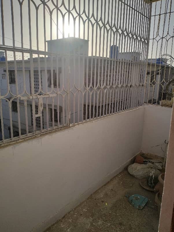 Bage Rizwan 3 Bed DD 1400 square feet  3rd floor (no lift)Rent 50000*Code(13457)* 4