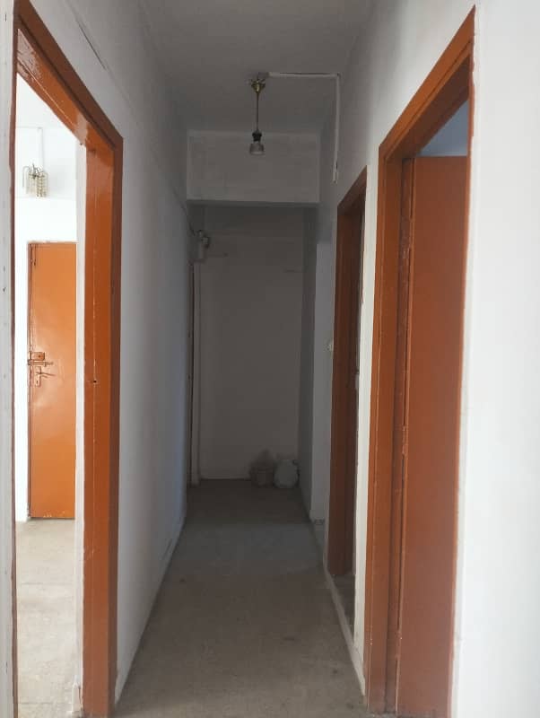 Bage Rizwan 3 Bed DD 1400 square feet  3rd floor (no lift)Rent 50000*Code(13457)* 9