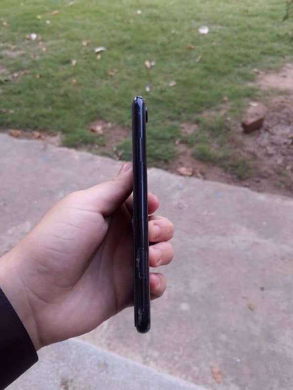 iphone xr 64gb jv black color 1